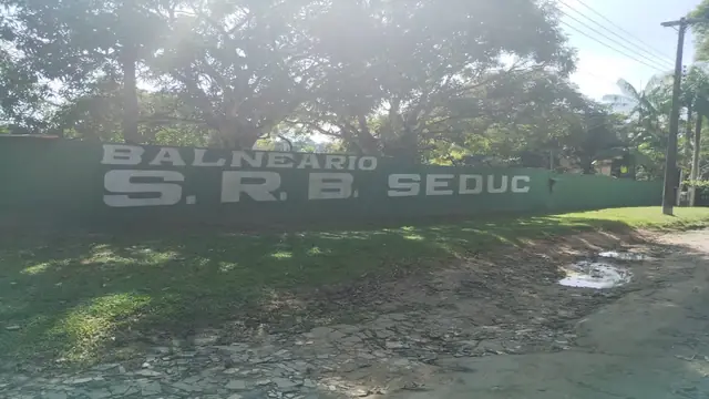 Entrada do balneário
